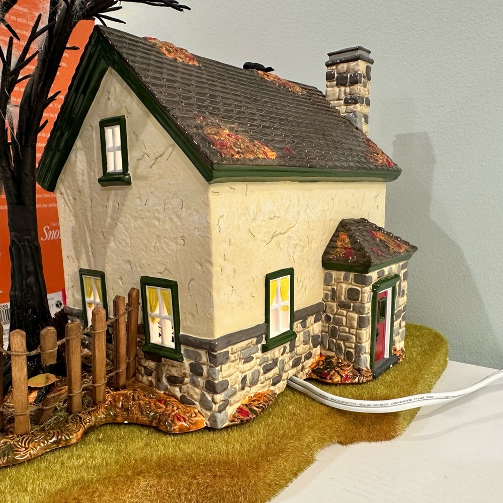 Department 56 Halloween Snow Village - Hauntsburg House 55058 Complete! - Picture 5 of 11